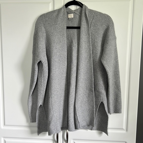 Long Sleeve Cardigan - Picture 1 of 3